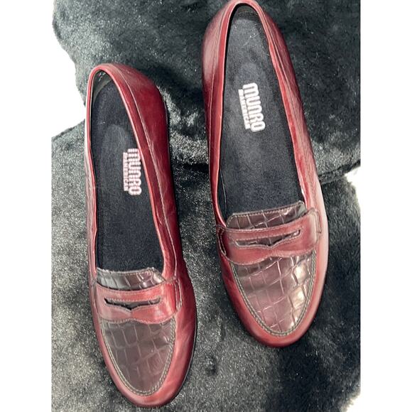 Munro Carrie Burgundy Leather Loafers – Embossed Crocodile Toe – Size 9 M Sale!! - Picture 4 of 11